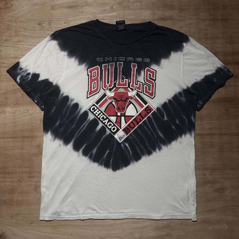 NBA Chicago Bulls Tie-Dye Graphic T-Shirt